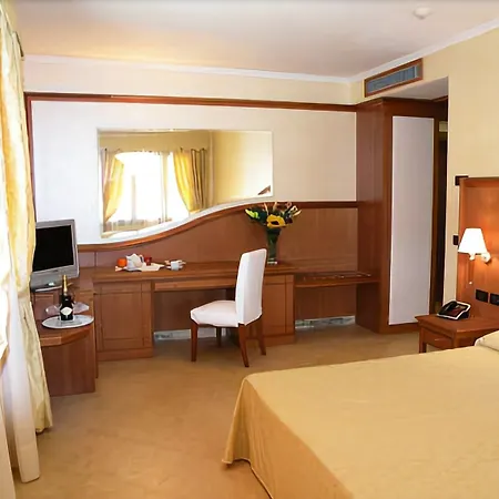 Hotel Centrale 4* Sabaudia