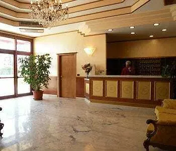 Hotel Centrale 4* סבאודיה
