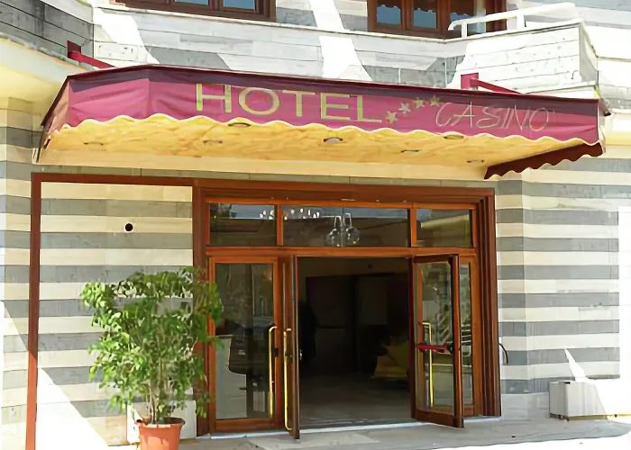 מלון Hotel Centrale סבאודיה