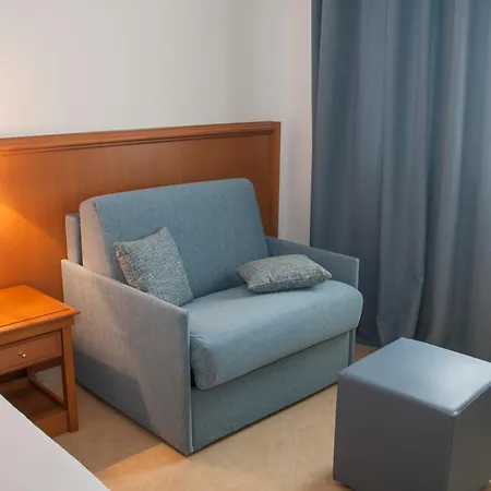 Hotel Centrale 4* 사바우디아