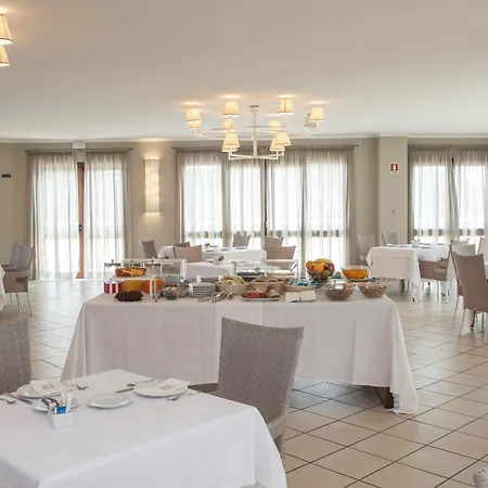 Hotel Centrale Hotel Sabaudia