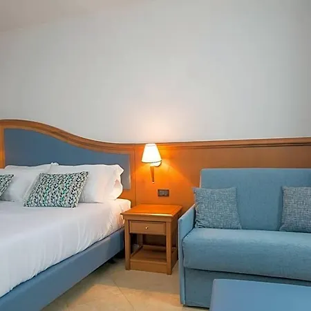 מלון Hotel Centrale סבאודיה