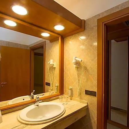 Hotel Centrale מלון סבאודיה