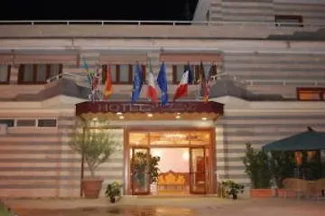 ホテル Hotel Centrale 4*