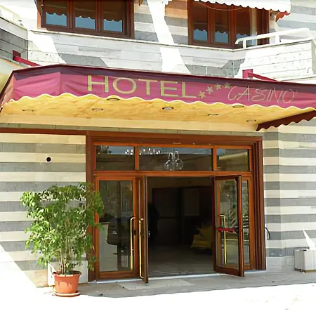 מלון Hotel Centrale סבאודיה
