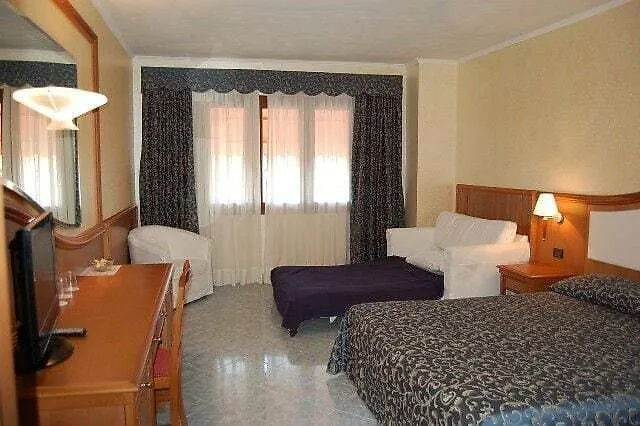 Hotel Centrale Hotell Sabaudia