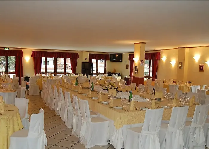Hotel Centrale Hotell Sabaudia